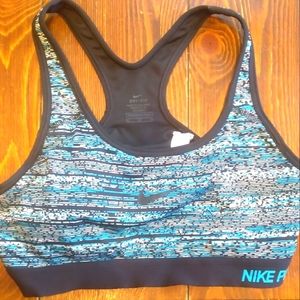 Women's Nike size M sports bra